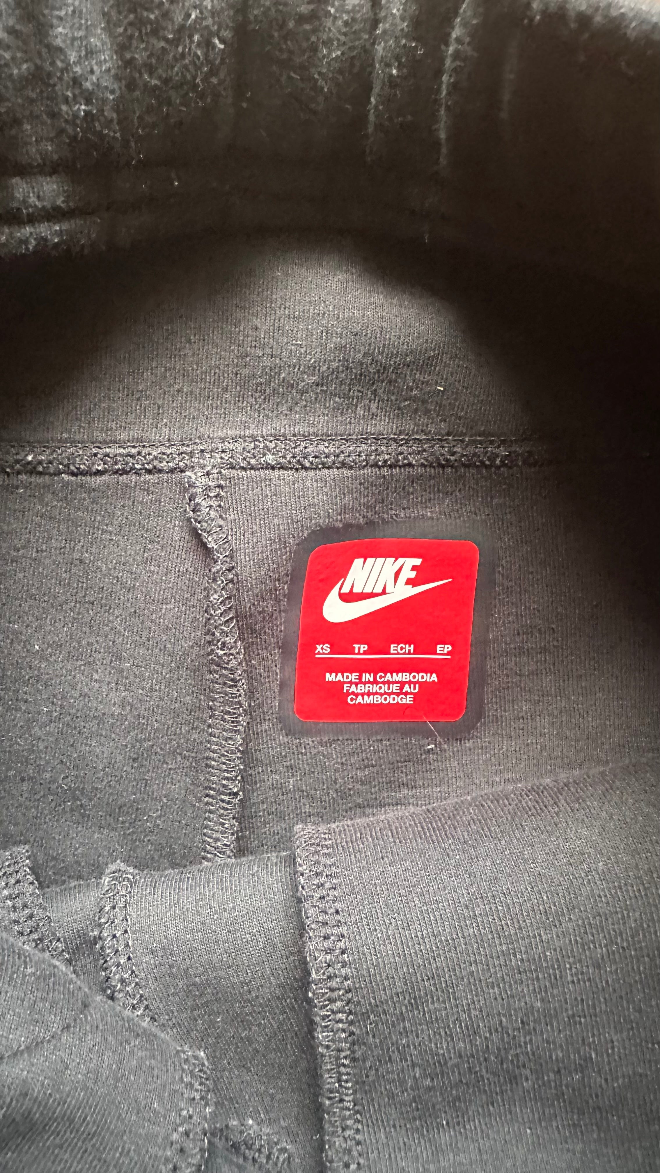Nike tech shorts XS