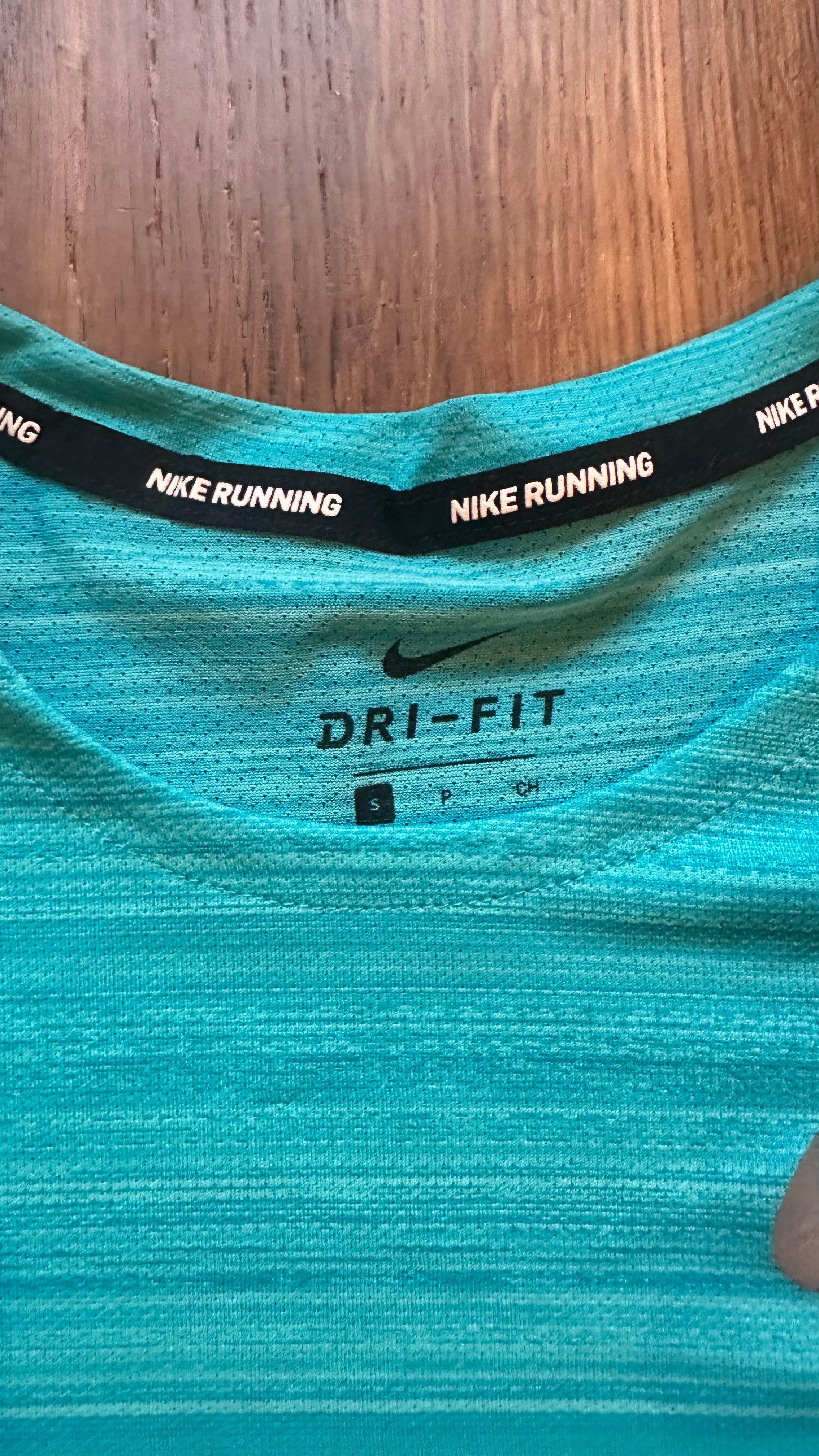 Nike Tee S