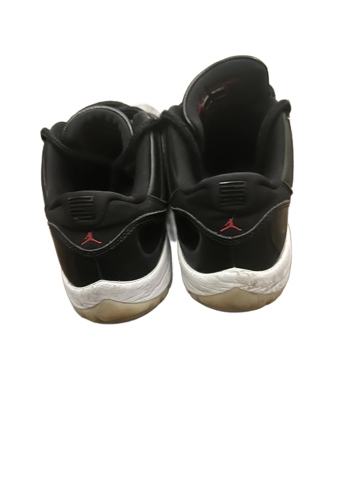 Jordan 11s uk8.5