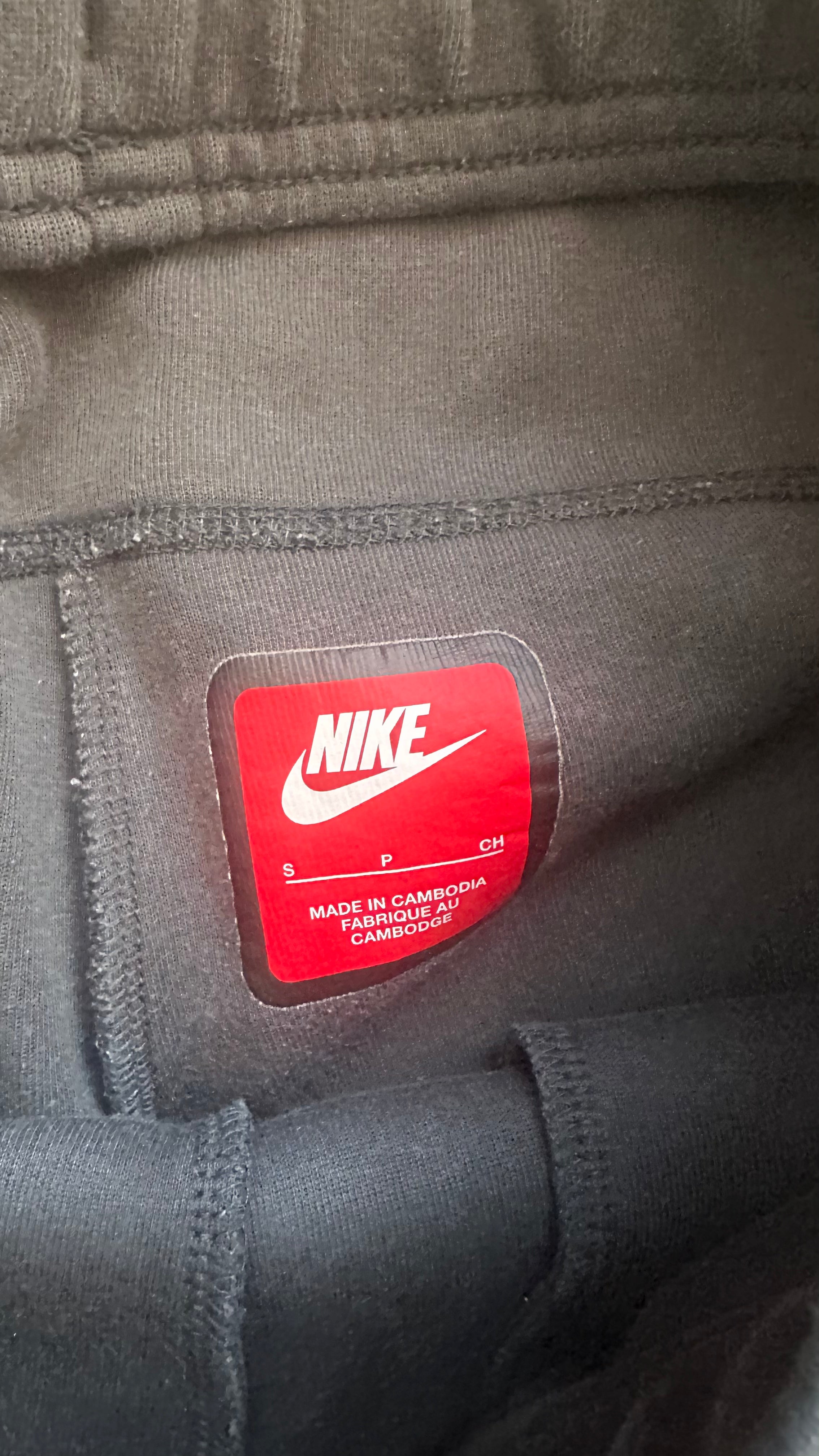 Nike Tech Joggers S